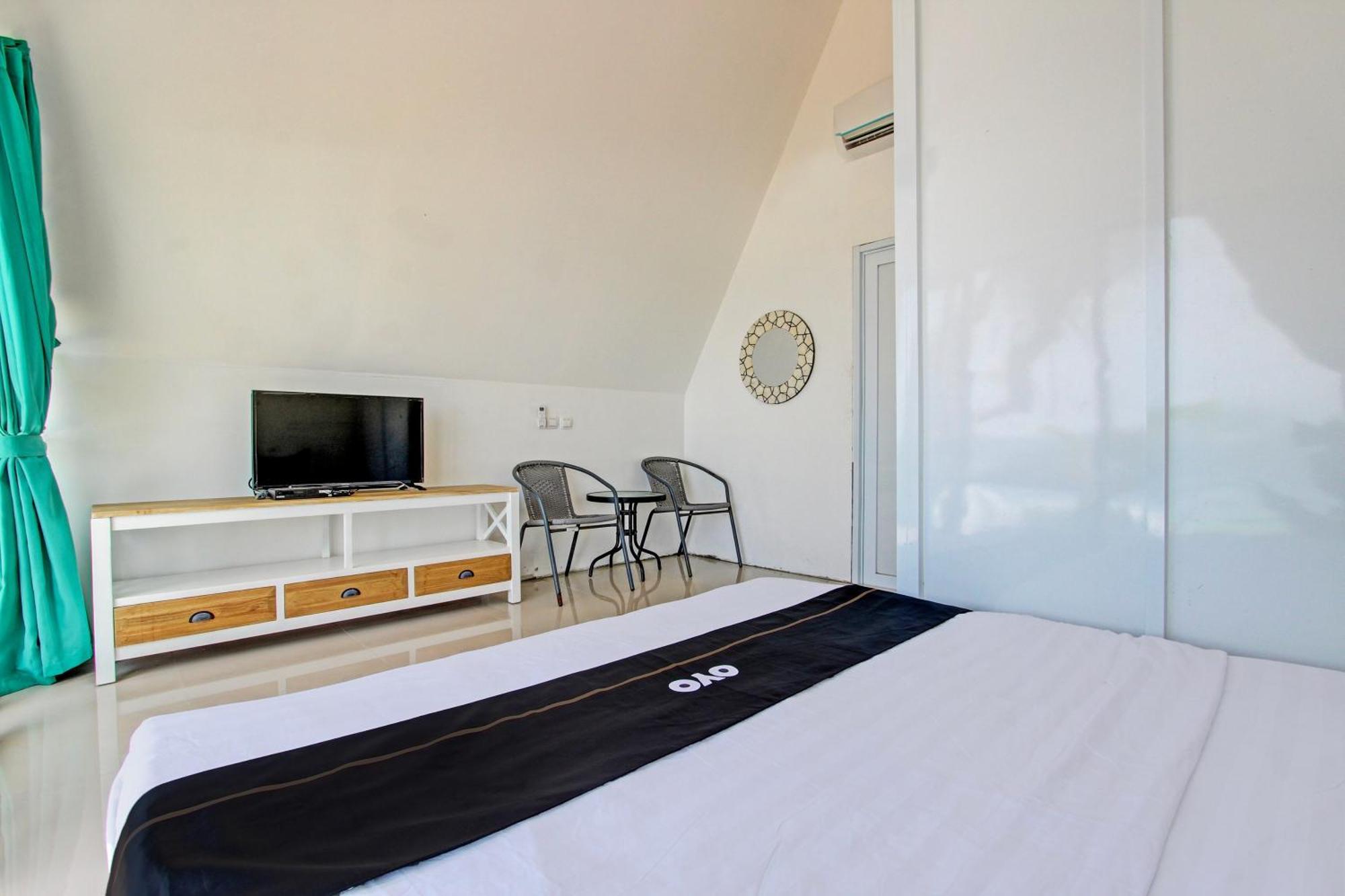Palette 93389 Osanna Beach Resort Wonogiri Exterior photo