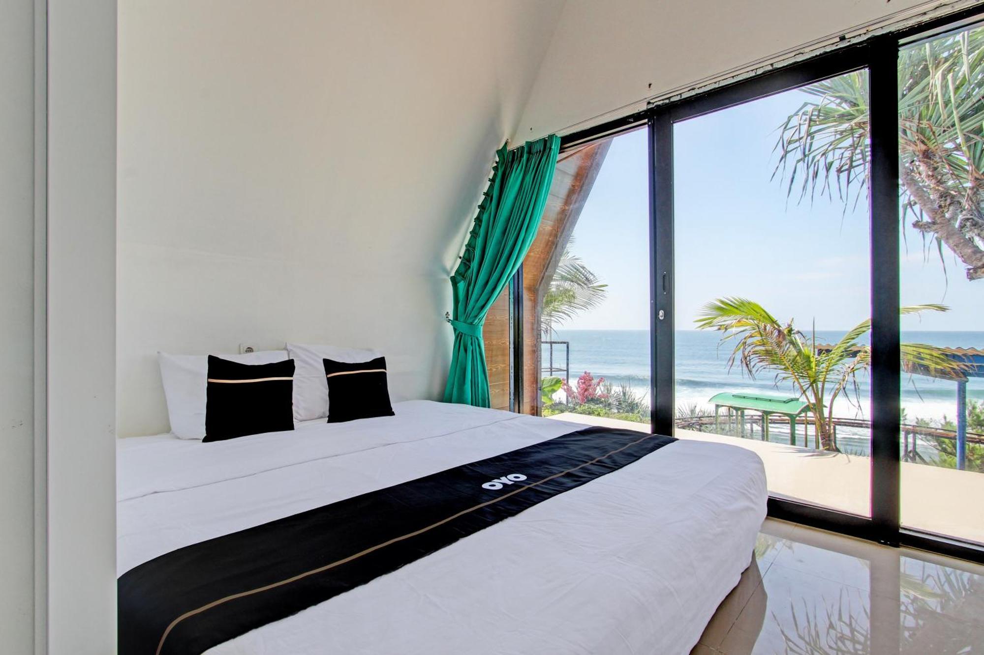 Palette 93389 Osanna Beach Resort Wonogiri Exterior photo